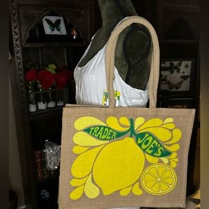 New w/ Tags Trader Joe’s Jute Reusable Bag (Lemon and Lime Decoration)
